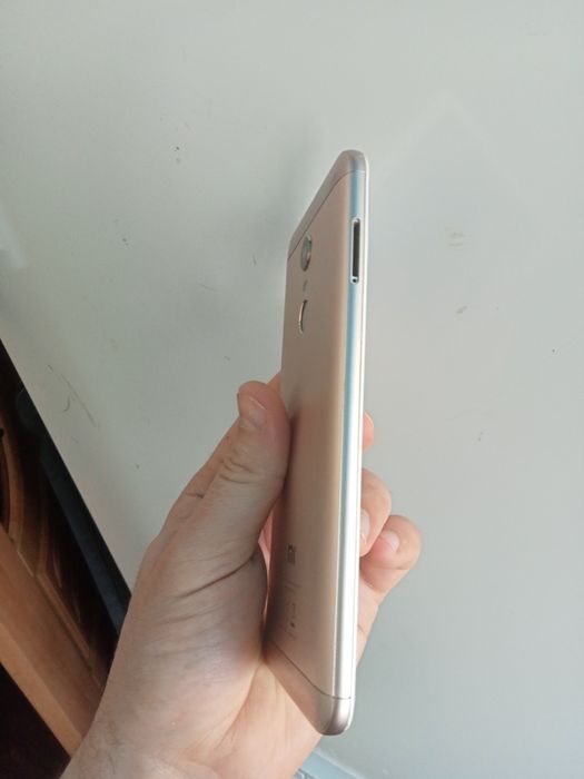 Xiaomi redmi 5 plus 4/64, в наявності.