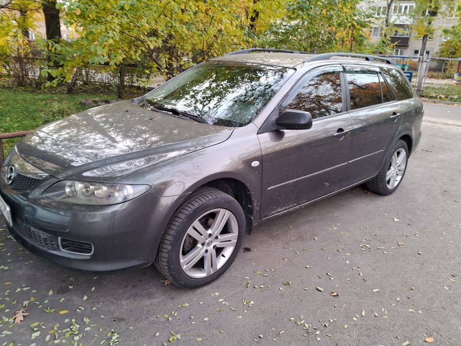 Продам автомобіль Мазда