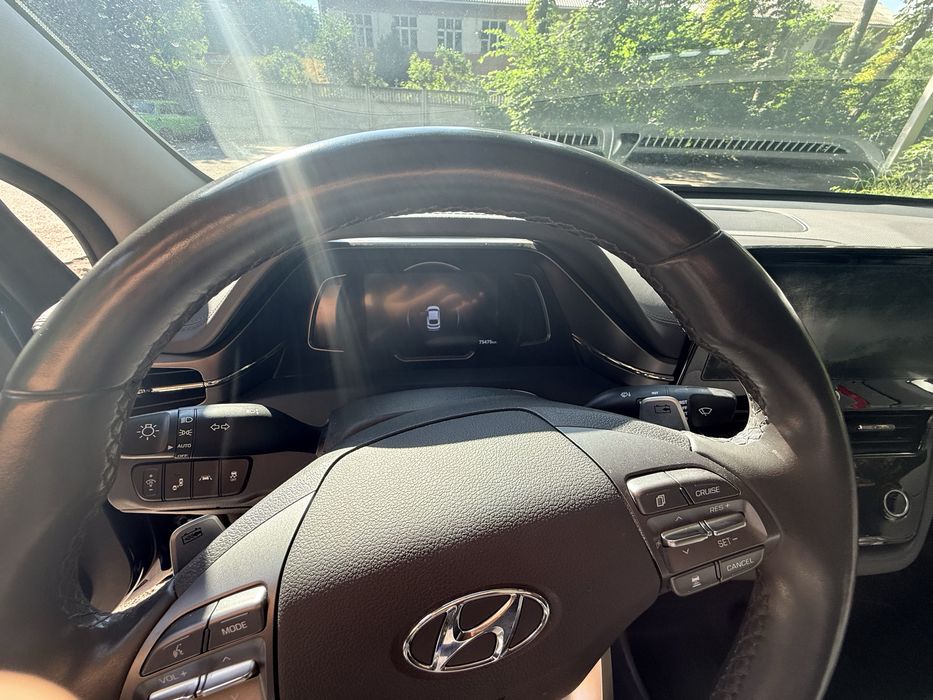 Hyunday Ionik  Ultimate 38Kw 2020