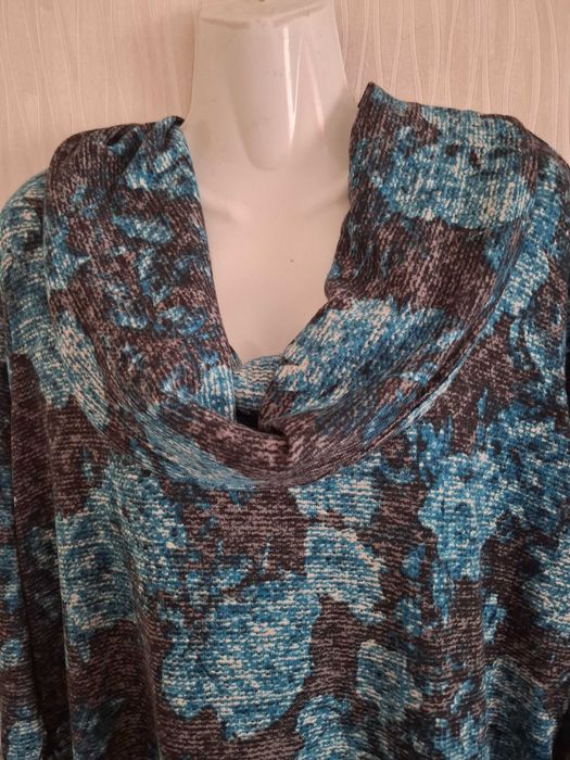 Платье трикотажное новое 20/48 размера