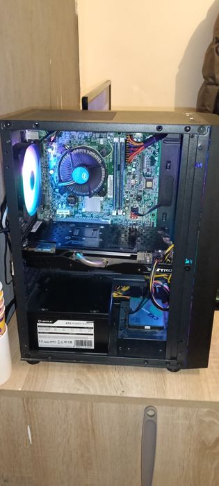 Vendo computador desktop completo e em excelente estado
