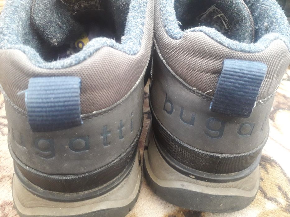 Продам ботинки зима осень 44р