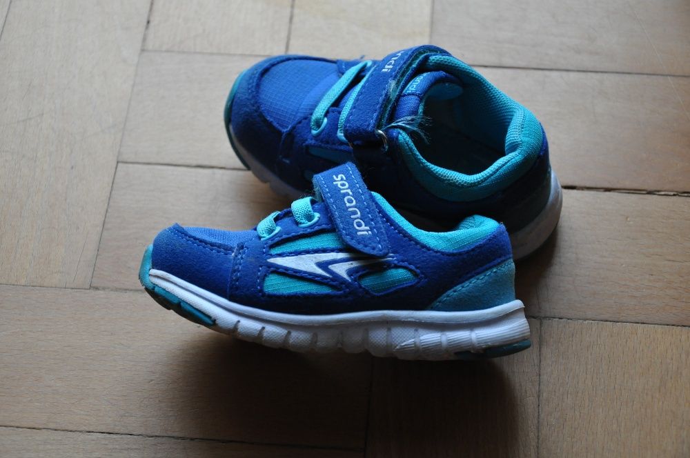 adidaski chłopięce sprandi rozm 21 jak nowe