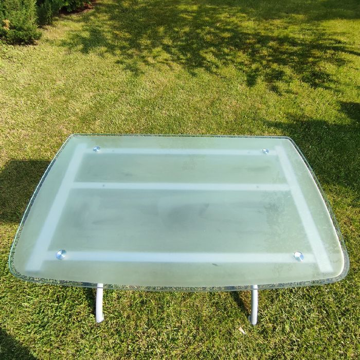 Скляний письмовий стіл