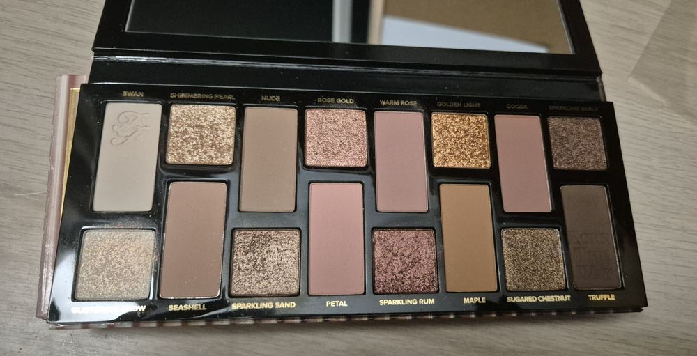 Too faced paleta cieni