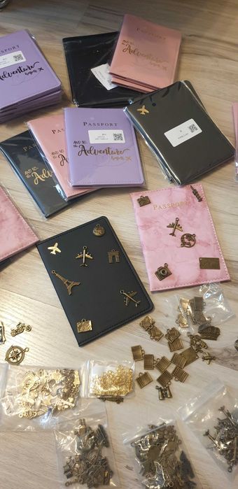 Personalizowane etui paszport case pokrowiec okladka charmsy passport