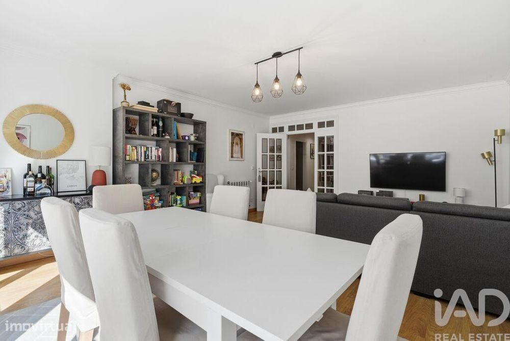 Apartamento T2 em Queluz e Belas de 107 m2