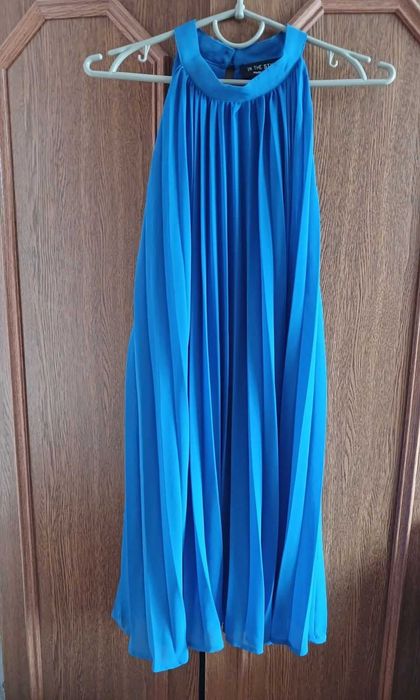 Плаття пліссе, колір королівський синій.розмір 14
