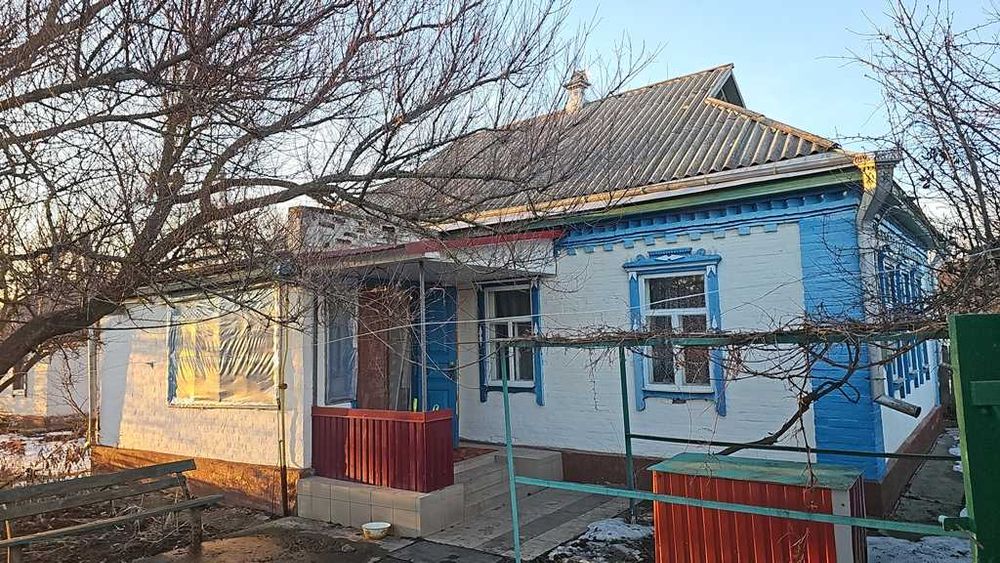 Два будинки на одному подвір’ї, 30 соток двору з городом Є відеоогляд