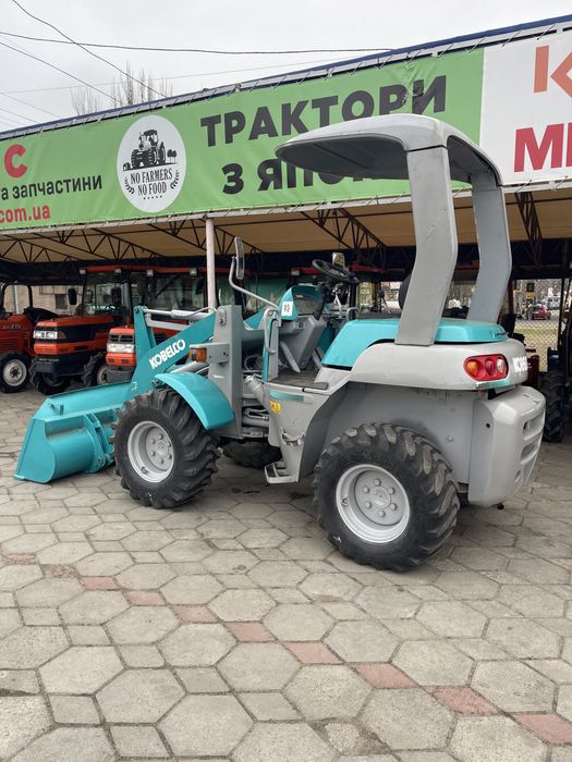 Фронтальный погрузчик Kobelco