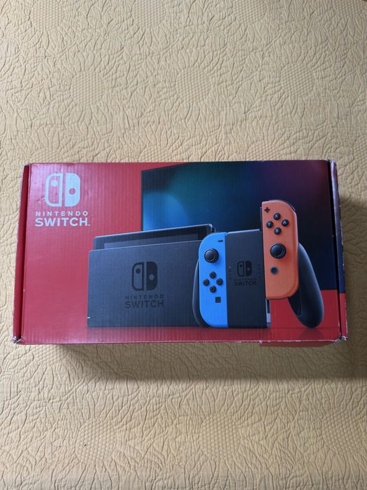 Nintendo Switch Nova (completa, com fatura e garantia de 3 anos)