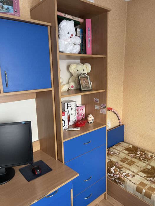 Продаж дитячої спальні для двох дітей