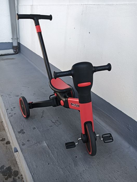 Triciclo e bicicleta evolutivo criança