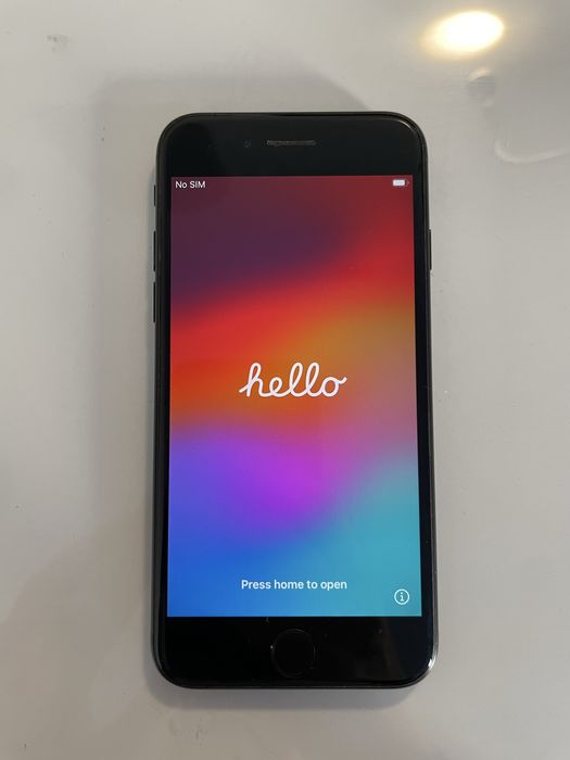 iPhone SE 2020 w świetnym stanie