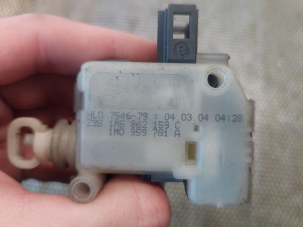 Motor Fecho Mala SEAT Ibiza III (6L1)