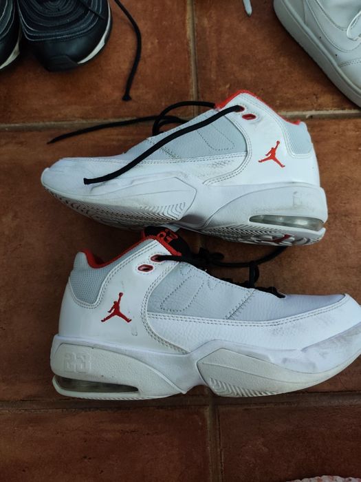 Nike Air Jordan.