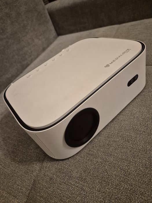 Projektor rzutnik LED 4K smart android  AUTO FOCUS WiFi FULL HD