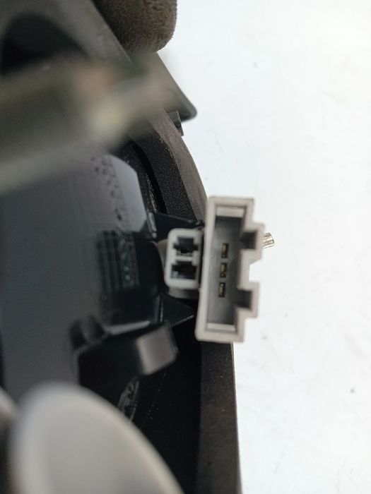 Farolim da mala direito VOLKSWAGEN Tiguan (5N)