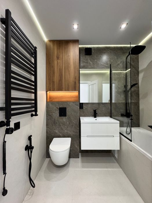 Продаж 2 кім квартири в Центрі з євроремонтом.Під програми  можна