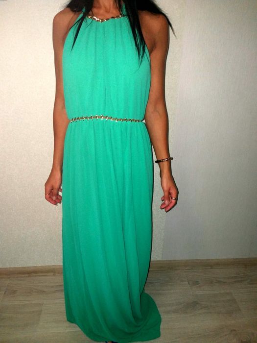 Шикарное платье в пол