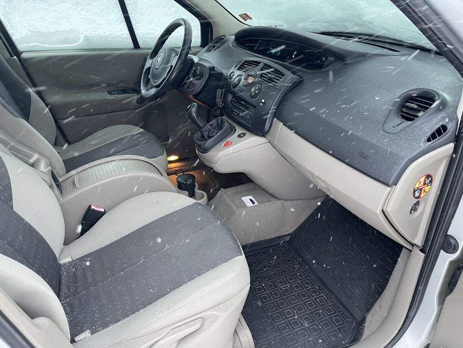 Продам хороший автомобиль