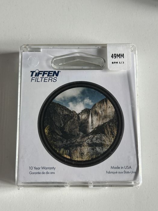 tiffen 49mm black pro-mist 1/2 diffusion camera filter