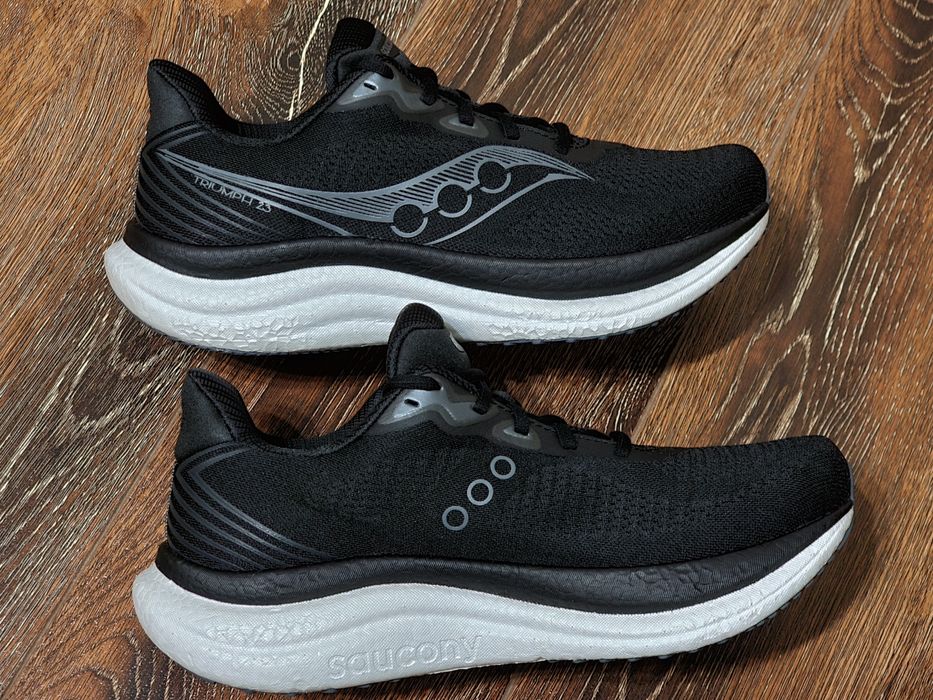 Оригінал 100% чоловічі кросівки saucony triumph 23  eur 42.5