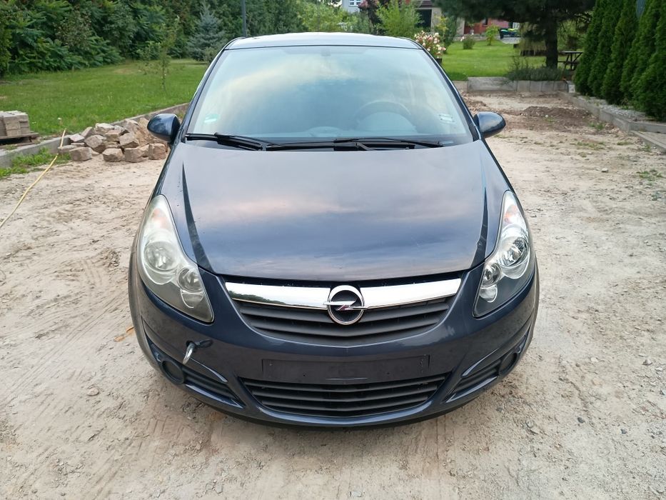 Opel Corsa D 1.4 benzyna klima  bogata wersja 2011r.z Niemiec.