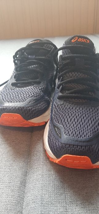 Buty sportowe do biegania ASICS