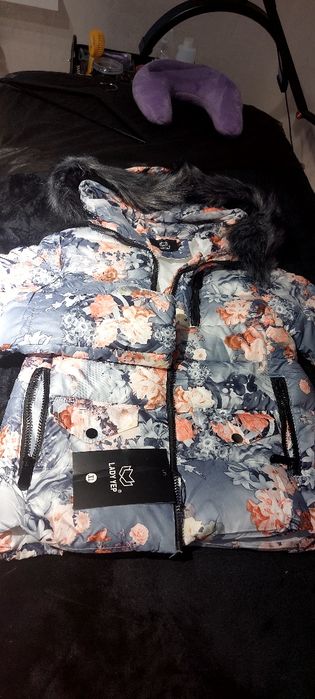 Куртка зима 46 розмір з хутром