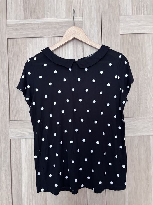 Bluzka z krótkim rękawem z kołnierzykiem w kropki Reserved 40/L