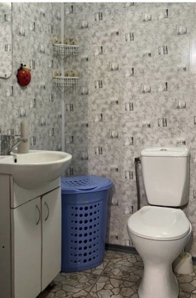 Квартира з ремонтом, меблями, технікою!
