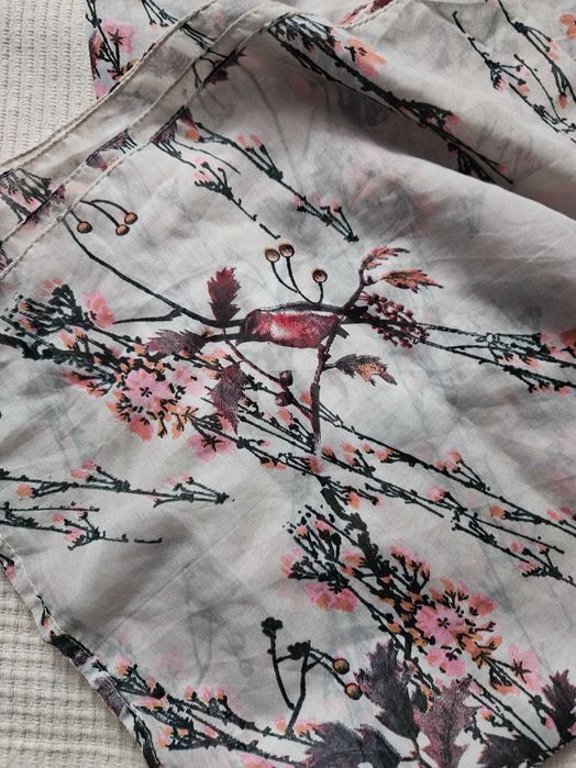 Komin, chusta H&M jak nowa beżowa w kwiatki