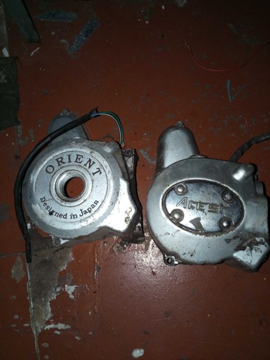 Продам запчастини на мопед альфа, дельта кришки запалення бокові