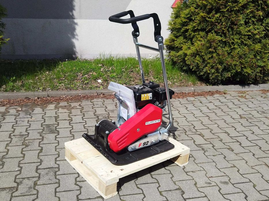 Zagęszczarka jednokierunkowa Swepac F92 HONDA 100kg