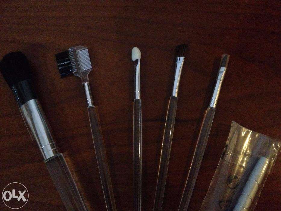 Kit de Maquilhagem + Espelho duplo - NOVOS