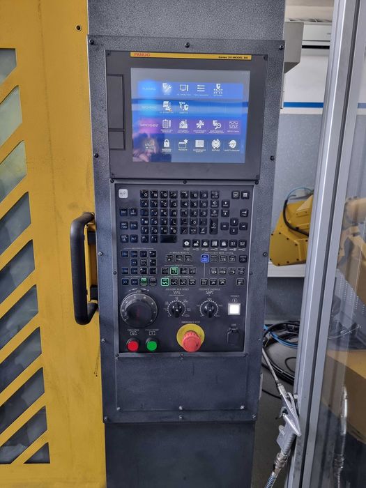 Célula Fanuc Robodrill CNC 5 Eixos com Robot Fanuc