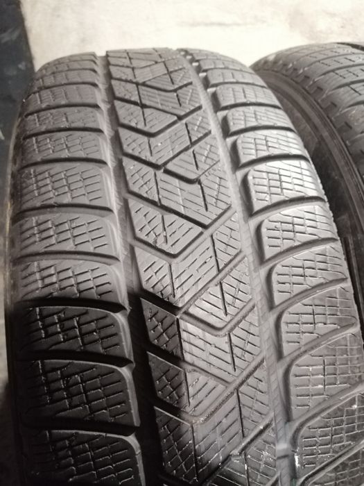 235/60R18 107H M+S Pirelli Scorpion Winter