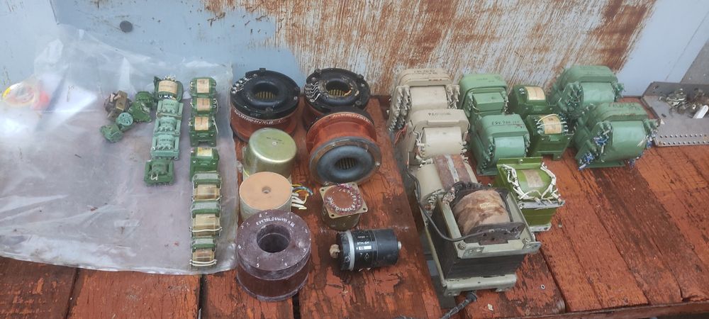 Трансформатори та дроселі