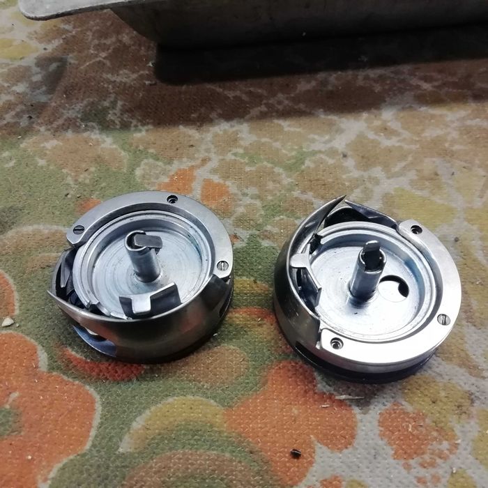 Човник швейної машинки Durkopp 244