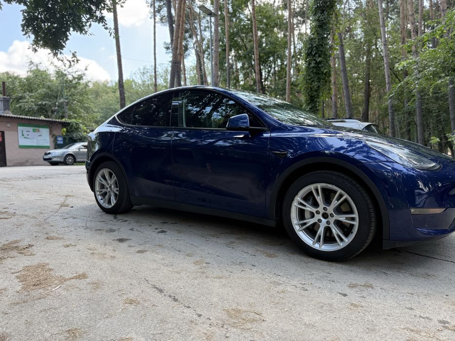 Tesla model Y 7мест 500km