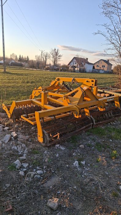 Agregat uprawo siewny