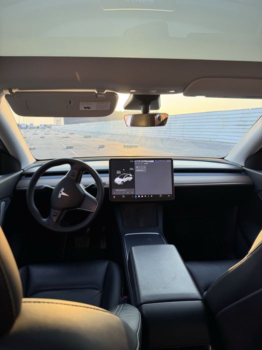 Tesla Model Y Long Range 82KWh