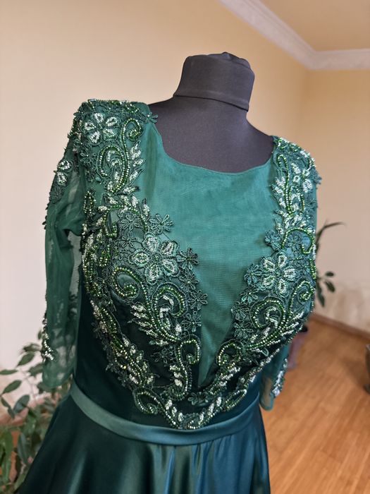 Випускне плаття ,відмінний стан