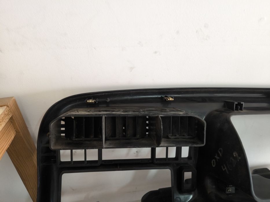 Consola Opel Monterey