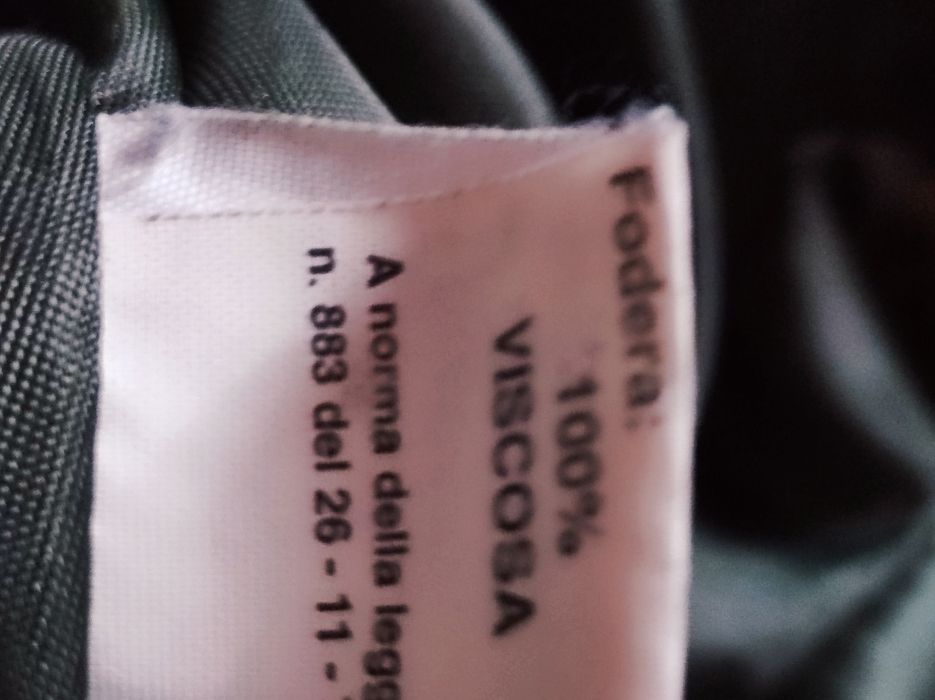 Продам итальянский  пиджак из лазерной натуральной кожи .