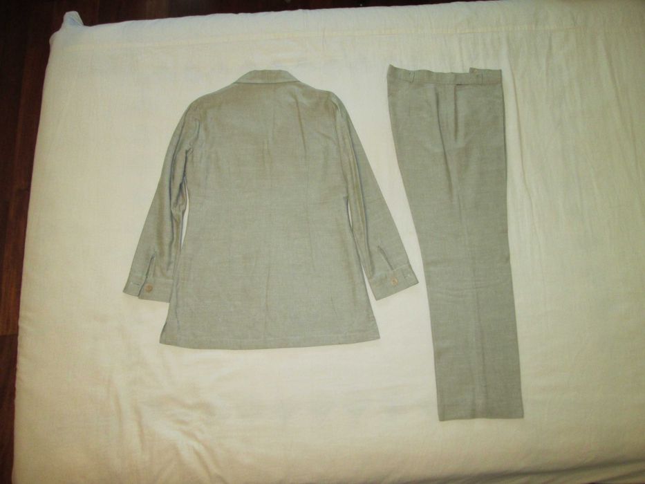 Roupa de Mulher - Fato Verde Seco