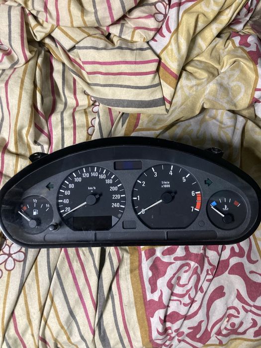 Приборная панель бмв е36