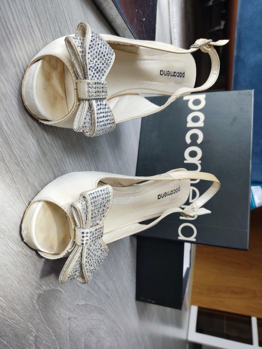 Sapatos de cerimónia, forrados tamanho 37