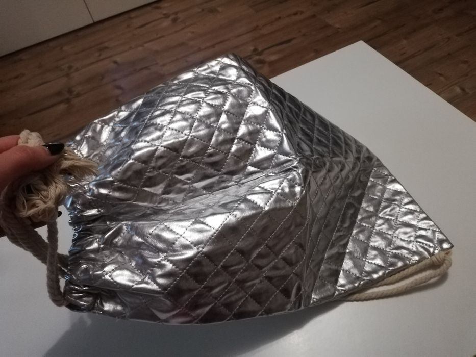 Plecak damski srebrny